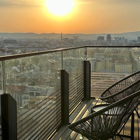 Panorama Sky Apartment I Rooftop Pool I Metro Station Відень Екстер'єр фото